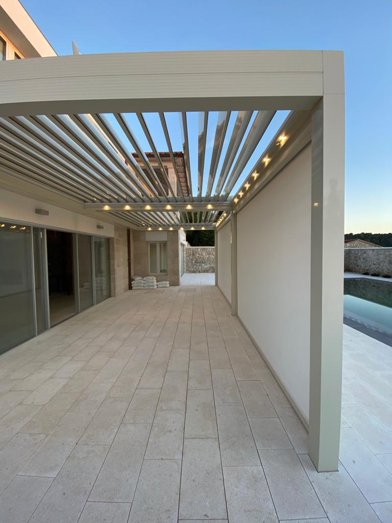 Bio klimatska pergola